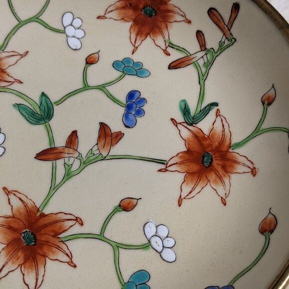 Vintage 79/80 Hand Painted Porcelain Dish with Brass Bottom Made in Hong Kong - Picture 8 of 15